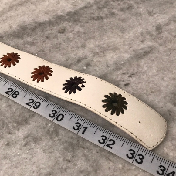 Vintage Liz Claiborne Belt Womens Medium Leather White Floral Boho Hippie Gypsy - Picture 7 of 7
